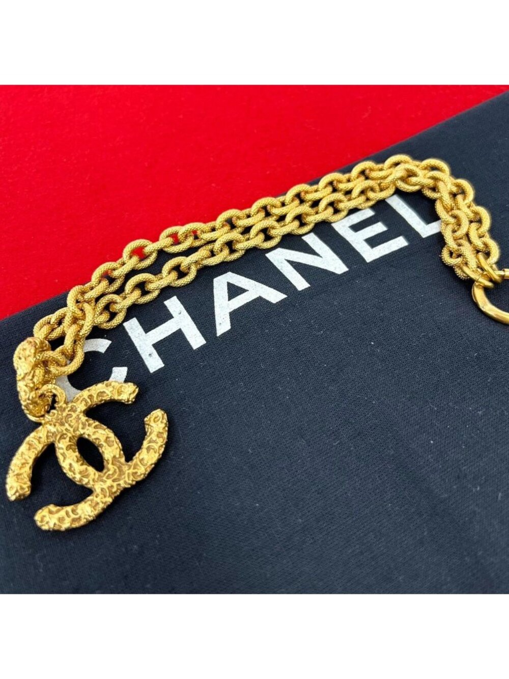 Chanel With Rice 93A Vintage CC Logo Lava Motif Chain Necklace Gold